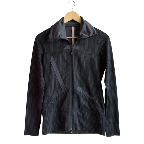 Lululemon Women's Origami Track Jacket Size 4 Grey Black Pinstripe - Picture 2 of 15